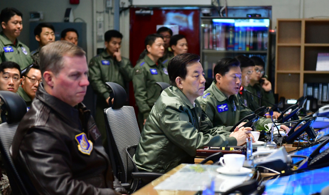 Defense Minister Han Min-koo (Yonhap)