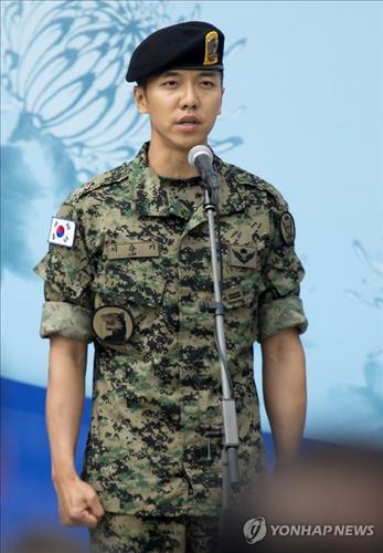 Singer-actor Lee Seung-gi (Yonhap)