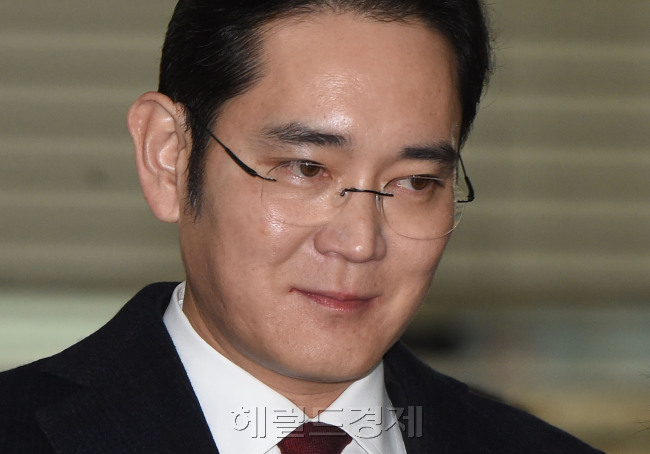 ?꾩떆?꾪닾?곗씠 ?뺤옱??湲곗옄 = ?댁옱???쇱꽦?꾩옄 遺?뚯옣??12???ㅼ쟾 '鍮꾩꽑 ?ㅼ꽭' 理쒖닚???쇨??????吏???섑샊怨?愿?⑦빐 ?뚮Ъ怨듭뿬 ?먯쓽瑜?諛쏅뒗 ?쇱쓽???좊텇?쇰줈 諛뺤쁺???밸퀎寃?ы???議곗궗諛쏄린 ?꾪빐 異쒖꽍?섍퀬 ?덈떎. /?뺤옱??湲곗옄hoon79@
?꾩떆?꾪닾?곗씠 ?뺤옱??湲곗옄 = ?댁옱???쇱꽦?꾩옄 遺?뚯옣??12???ㅼ쟾 '鍮꾩꽑 ?ㅼ꽭' 理쒖닚???쇨??????吏???섑샊怨?愿?⑦빐 ?뚮Ъ怨듭뿬 ?먯쓽瑜?諛쏅뒗 ?쇱쓽???좊텇?쇰줈 諛뺤쁺???밸퀎寃?ы???議곗궗諛쏄린 ?꾪빐 異쒖꽍?섍퀬 ?덈떎. /?뺤옱??湲곗옄hoon79@