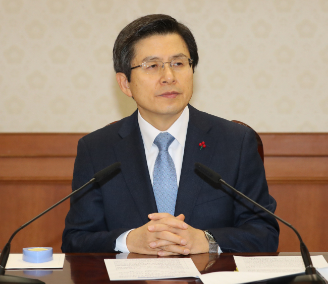 Acting President and Prime Minister Hwang Kyo-ahn (Yonhap)