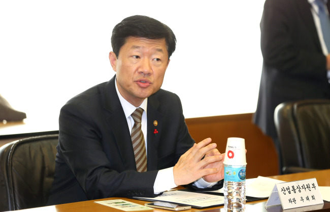 우태희 산업통상자원부 2차관이 17일 오후 서울 삼성동 무역센터 대회의실에서 열린 제4차 한중 통상점검 태스크포스(TF) 회의에서 모두발언을 하고 있다. ［사진=산업통상자원부］
