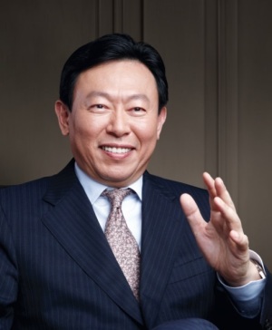[사진설명=신동빈 롯데그룹 회장(사진)이 2017년도 다시 인수합병(M&A) 사업에 본격적으로 뛰어든다. 첫번째 주자는 롯데케미칼이다.]