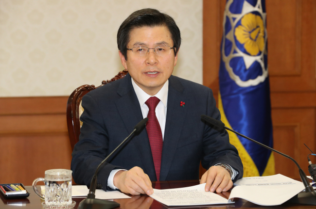 Acting President and Prime Minister Hwang Kyo-ahn (Yonhap)