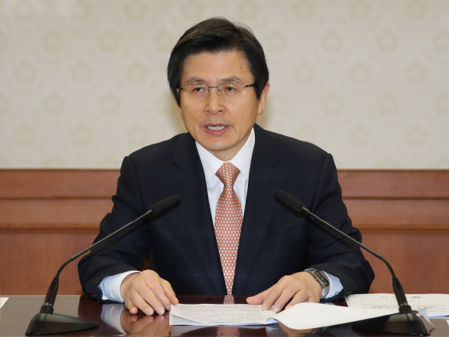 Acting President and Prime Minister Hwang Kyo-ahn (Yonhap)