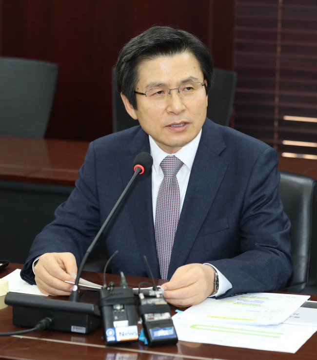 Acting President and Prime Minister Hwang Kyo-ahn (Yonhap)
