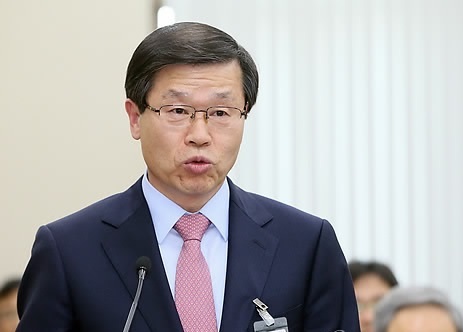 Deputy minister for Planning & Coordination at the ministry Hwang Hee-jong (Yonhap)