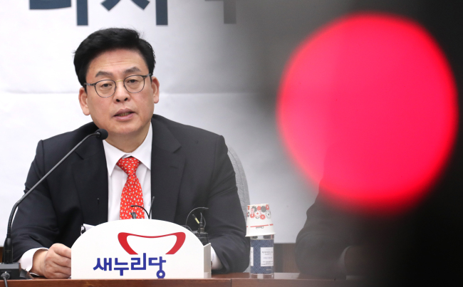 The ruling Saenuri Party's interim leader Chung Woo-taik (Yonhap)