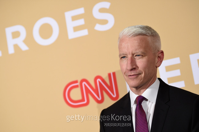 재난 전문 기자로도 유명한 앤더슨 쿠퍼 CNN 앵커 [사진=게티이미지]