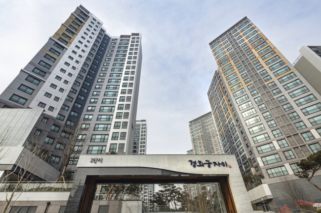 28일 입주를 시작한 경희궁자이 단지 모습<br />[사진=GS건설 제공]
28일 입주를 시작한 경희궁자이 단지 모습
[사진=GS건설 제공]