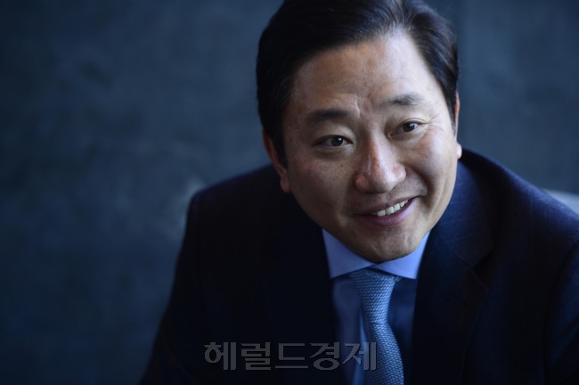 성상용 대표는 6일 서울 여의도 콘래드호텔에서 진행된 본지와의 인터뷰에서 “최근 불거진 다양한 문제들을 해결해도약의 발판을 마련하는 한 해로 만들겠다”고 말하고 있다. [사진=박해묵 기자/mook@heraldcorp.com]