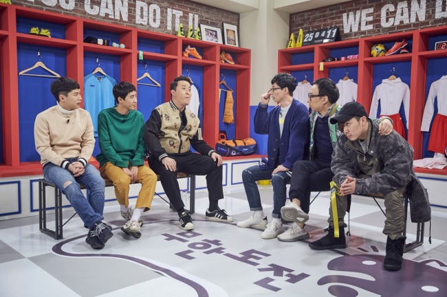 From left: Yang Se-hyeong, Kwanghee, Jeong Jun-ha, Yoo Jae-suk, Park Myeong-su and Haha star in MBC‘s variety show “Infinite Challenge.” (MBC)