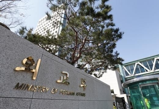 日도 회담 後 기자회견 여는데…회담 ‘前’ 기자회견하는 외교부