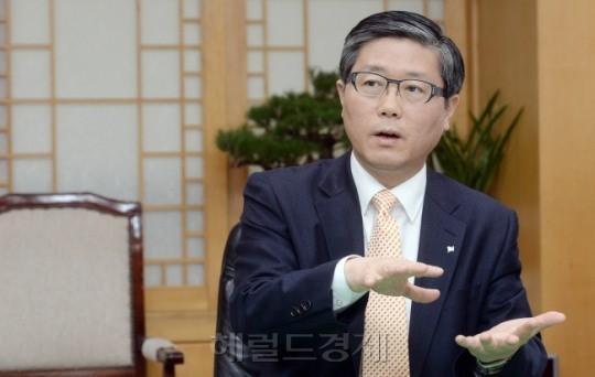 변창흠
SH공사 사장