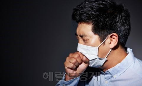 잠복결핵은 결핵균에 감염돼 있지만 결핵이 발병하지 않은 상태로, 면역력이 약해지면 언제든 결핵으로 발병될 수 있어 주의해야 한다고 전문의들은 지적한다. 사진은 관련 이미지. [사진=헤럴드경제DB]