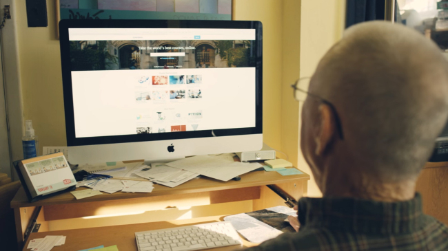 Harry Smith, a student on Massive Open Online Course platform Coursera, surfs through the website on a video released on April 20, 2016. (Screen captured from YouTube)