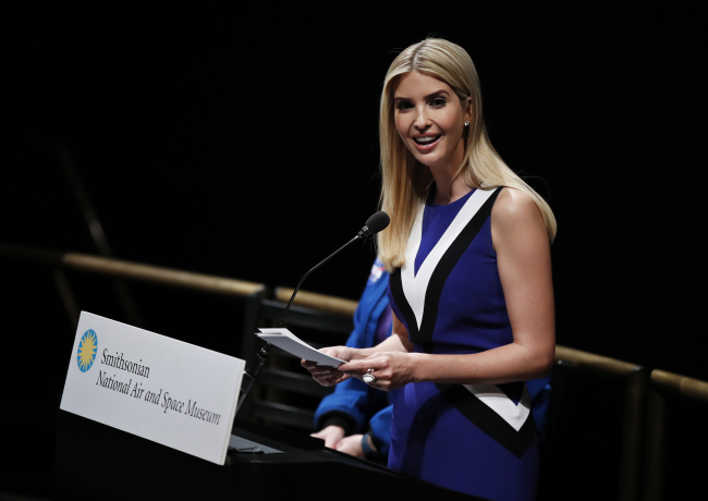 <YONHAP PHOTO-1826> FILE - In this March 28, 2017 file photo, Ivanka Trump speaks at the Smithsonian's National Air and Space Museum in Washington. Ivanka Trump announced Wednesday, March 29, 2017, that she will serve as an unpaid employee in the White House. She said she has “heard the concerns some have with my advising the President in my personal capacity.” (AP Photo/Manuel Balce Ceneta, File)/2017-03-30 05:58:44/ <저작권자 ⓒ 1980-2017 ㈜연합뉴스. 무단 전재 재배포 금지.>
<YONHAP PHOTO-1826> FILE - In this March 28, 2017 file photo, Ivanka Trump speaks at the Smithsonian's National Air and Space Museum in Washington. Ivanka Trump announced Wednesday, March 29, 2017, that she will serve as an unpaid employee in the White House. She said she has “heard the concerns some have with my advising the President in my personal capacity.” (AP Photo/Manuel Balce Ceneta, File)/2017-03-30 05:58:44/ <저작권자 ⓒ 1980-2017 ㈜연합뉴스. 무단 전재 재배포 금지.>