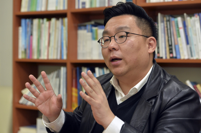 서울대 문정훈교수<br /><br />윤병찬기자/yoon4698@heraldcorp.com
서울대 문정훈교수
윤병찬기자/yoon4698@heraldcorp.com