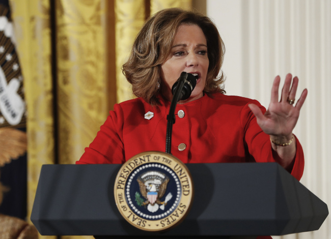 <YONHAP PHOTO-0087> FILE - In this Wednesday, March 29, 2017, file photo, Deputy National Security Adviser K.T. McFarland speaks at the Women's Empowerment Panel, at the White House in Washington. McFarland, top national security adviser to President Donald Trump, is in line to be U.S. ambassador to Singapore. McFarland’s impending move was confirmed Sunday, April 9, 2017, by a senior administration official who spoke on condition of anonymity because the announcement hasn’t been made public. The post requires Senate confirmation. (AP Photo/Pablo Martinez Monsivais, File)/2017-04-10 00:39:10/ <저작권자 ⓒ 1980-2017 ㈜연합뉴스. 무단 전재 재배포 금지.>
<YONHAP PHOTO-0087> FILE - In this Wednesday, March 29, 2017, file photo, Deputy National Security Adviser K.T. McFarland speaks at the Women's Empowerment Panel, at the White House in Washington. McFarland, top national security adviser to President Donald Trump, is in line to be U.S. ambassador to Singapore. McFarland’s impending move was confirmed Sunday, April 9, 2017, by a senior administration official who spoke on condition of anonymity because the announcement hasn’t been made public. The post requires Senate confirmation. (AP Photo/Pablo Martinez Monsivais, File)/2017-04-10 00:39:10/ <저작권자 ⓒ 1980-2017 ㈜연합뉴스. 무단 전재 재배포 금지.>