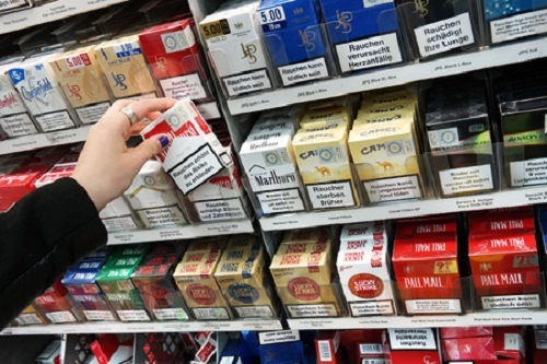 benzene cigarettes Cigarettes contain 7 human carcinogens: report