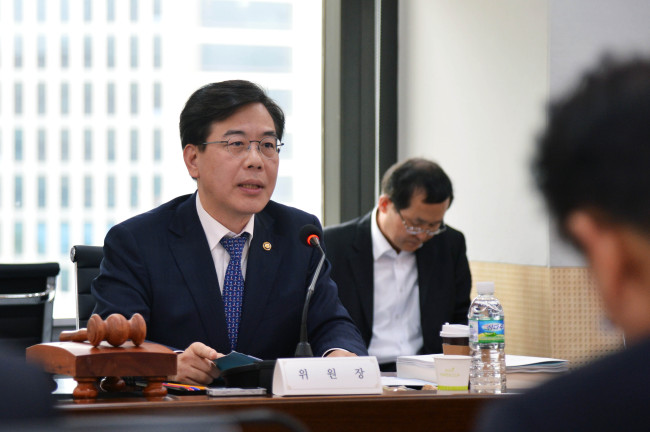 송언석 기획재정부 차관이 20일 서울시 중구 한국재정정보원에서 열린 제107차 복권위원회에 복권위원장으로 참석, 모두 발언을 하고 있다. ［사진제공=기획재정부］
