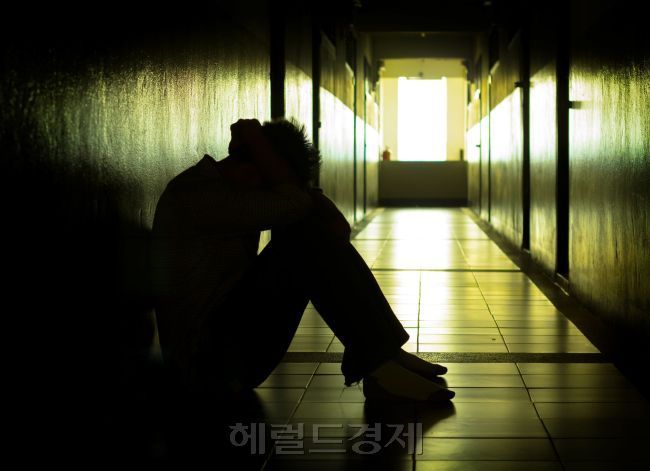 강도상해 혐의로 구속됐다 무죄 선고를 받고 7개월 만에 풀려난 이모(47) 씨는 최근 다시 퀵서비스 배달업을 시작했다. 그러나 가족의 생계는 7개월 전보다 더 어려워졌다. 가장이 사라지자 아내는 공장에 나가 일을 시작했다. 쌓여 있던 빚은 이자만 더 불어났다.[사진=헤럴드경제DB]