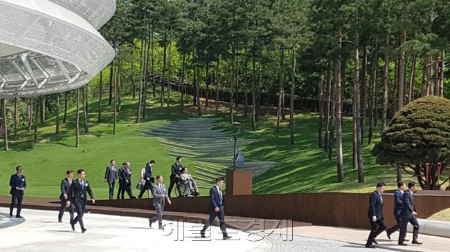 휠체어 타고 그룹 공식행사에 참석한 이재현 CJ그룹 회장 [사진=최원혁 기자/choigo@heraldcorp.com]