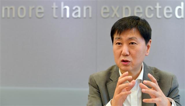 정기호 나스미디어 대표는 1990년대 PC통신과 인터넷, 2010년 이후 모바일과 비디오 광고의 시대를 지나 크로스 미디어(Cross Media) 시대 올 것이라고 내다봤다.
이상섭 기자/babtong@heraldcorp.com