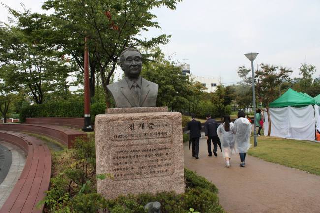 안양 삼덕공원(강득구 연정부지사 페북 캡처)
안양 삼덕공원(강득구 연정부지사 페북 캡처)