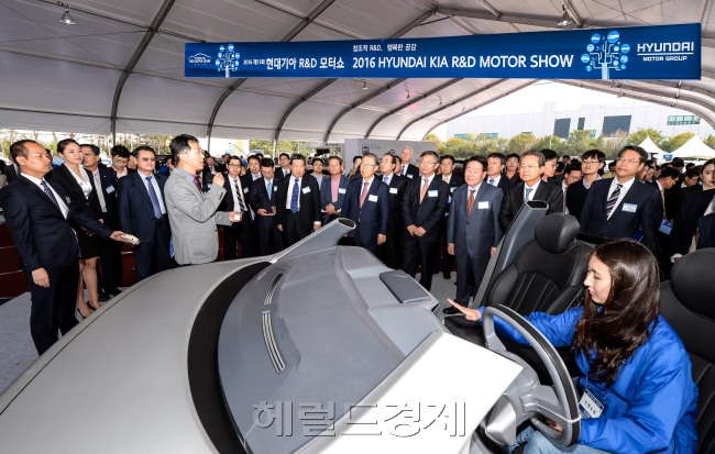 지난해 경기도 화성 남양연구소에서 열린 ‘2016 R&D 협력사 테크 페스티벌’ 모습 [사진제공=현대ㆍ기아차]