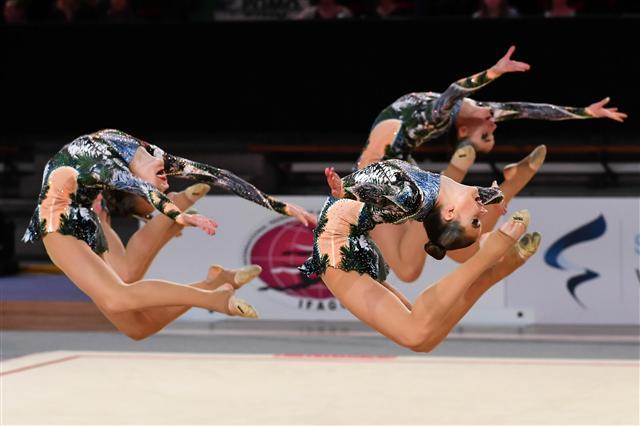 <YONHAP PHOTO-3568> (170529) -- HELSINKI, May 29, 2017 (Xinhua) -- Players of Estonia team Rytmika Perfecto compete during the final of AGG World Championships 2017 in Helsinki, Finland, May 28, 2017. (Xinhua/Sergei Stepanov)/2017-05-29 12:39:14/ <저작권자 ⓒ 1980-2017 ㈜연합뉴스. 무단 전재 재배포 금지.>