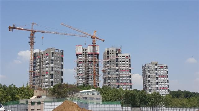 현대산업개발이 강동구에 재건축 중인 ‘고덕숲아이파크’