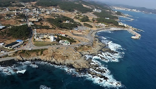 This undated file photo shows Cape Ganjeol in Ulju on South Korea's southeast coast, where sunrise can be viewed earliest on the Korean Peninsula. (Yonhap)