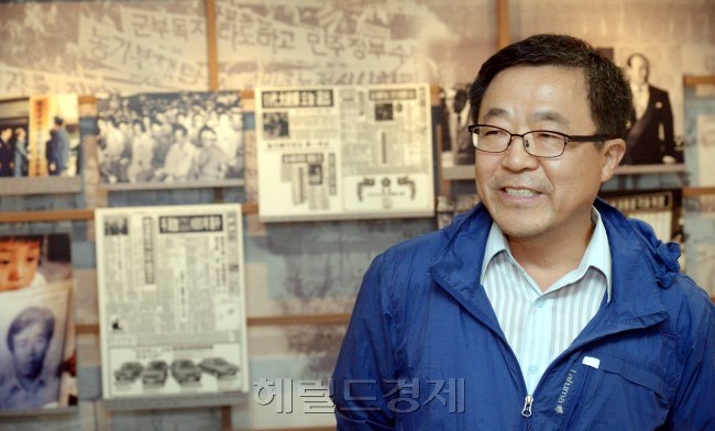 생떼같던 동생 박종철이 무자비한 공권력의 손에 숨을 거둔 남영동 대공분실 509호. 지금은 경찰청 인권센터로 바뀌었다. 현장에 들어설 때마다 가슴이 미어진다. 지금은 (사)민주열사박종철기념사업회 이사를 맡고 있는 친형 박종부씨가 현장을 둘러보며 30년 전의 고통스러웠던 순간에 대해 입을 열었다. [사진=정희조 기자/checho@heraldcorp.com]