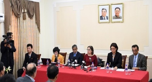 U.N. Special Rapporteur Catalina Devandas-Aguilar (C) holds a news conference in Pyongyang on May 8, 2017. (Yonhap)