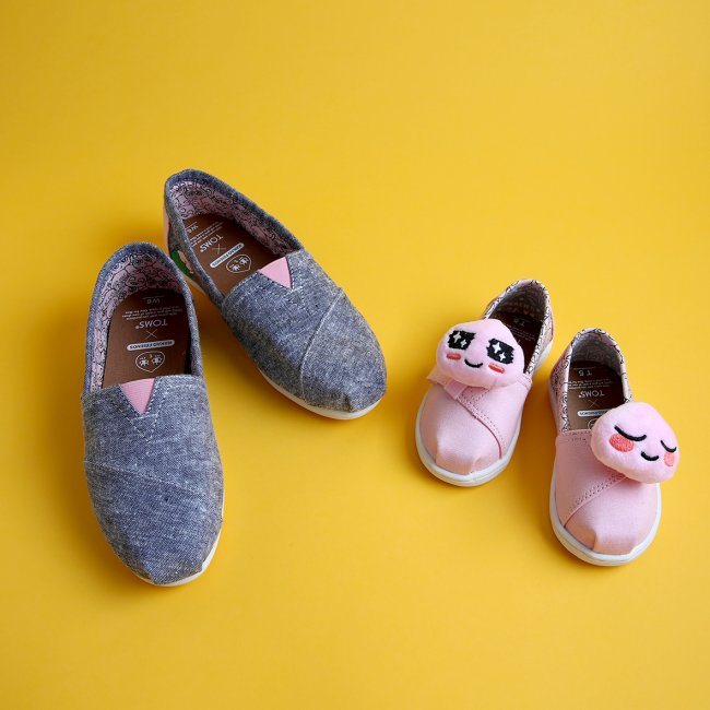 Kakao Friends x Toms Shoes products (Kakao Friends)