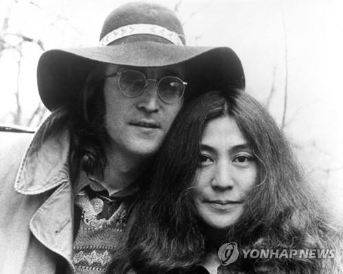 존 레넌과 부인 오노 요코의 1973년 모습.
[PA와이어ㆍ연합뉴스]