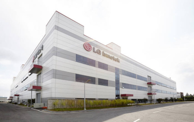 [EQUITIES] ‘LG Innotek to rise on camera module boon’ - THE INVESTOR