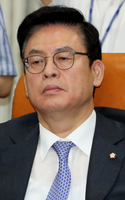 정우택 자유한국당 대표 권한대행 겸 원내대표. [사진제공=연합뉴스]