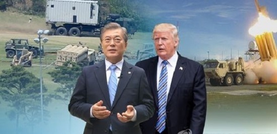 This composite image shows South Korean President Moon Jae-in (left) and his US counterpart Donald Trump who are set for summit talks in Washington on June 29-30, 2017. (Yonhap)