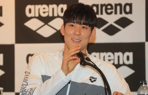 South Korean swimmer Park Tae-hwan speaks at a press conference in Seoul on June 16, 2017. (Yonhap)