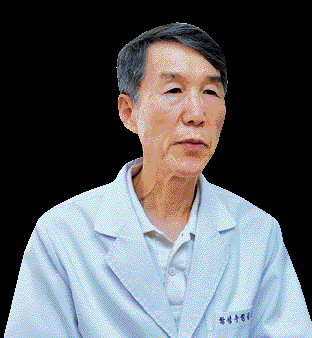 황성수 의학박사. 그는 질병예방을 위한 최고의 건강식은 현미와 채소위주의 식단이라고 강조한다.  윤병찬 기자/yoon4698@