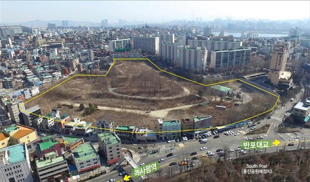1세대 디벨로퍼인 일레븐건설이 용산 유엔사 부지의 낙찰자로 선정된 것을 두고 업계에선 기대보다 우려가 앞선다. 높은 낙찰가로 개발 이익이 떨어질 수 있다는 점과 저밀도 개발이 힘든 환경, 서울시의 요구조건 등 넘어야 할 산이 많아서다. 사진은 용산 유엔사 부지 전경.   [사진제공=LH]