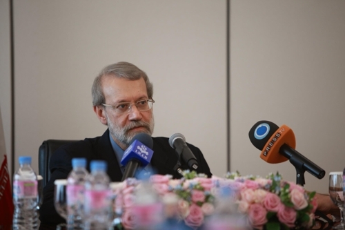 Iran's parliamentary speaker Ali Larijani attends a press conference at a hotel in Seoul on June 29, 2017 in this photo provided by the Iranian embassy in Seoul. (Yonhap)