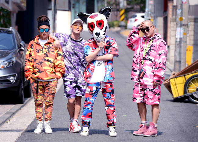 Korean EDM quartet HANG5VA poses during a recent interview with The Korea Herald in Seoul. (Park Hyun-koo/The Korea Herald)
　
　