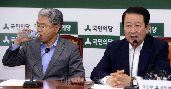 박주선 국민의당 비상대책위원장이 10일 오전 서울 여의도 국회에서 열린 비상대책위원회에서 모두발언을 하고 있다. [사진=박해묵 기자/mook@heraldcorp.com]
