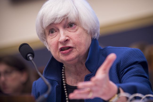 <YONHAP PHOTO-0488> WASHINGTON, DC - JULY 12: Federal Reserve Board Chairwoman Janet Yellen testifies before the House Financial Committee about the State of the economy on July 12, 2017 in Washington, DC. Yellen said the Federal Reserve expects to begin shrinking its $4.5 trillion bond stimulus later this year. Pete Marovich/Getty Images/AFP == FOR NEWSPAPERS, INTERNET, TELCOS & TELEVISION USE ONLY ==/2017-07-13 01:34:08/ <저작권자 ⓒ 1980-2017 ㈜연합뉴스. 무단 전재 재배포 금지.>
<YONHAP PHOTO-0488> WASHINGTON, DC - JULY 12: Federal Reserve Board Chairwoman Janet Yellen testifies before the House Financial Committee about the State of the economy on July 12, 2017 in Washington, DC. Yellen said the Federal Reserve expects to begin shrinking its $4.5 trillion bond stimulus later this year. Pete Marovich/Getty Images/AFP == FOR NEWSPAPERS, INTERNET, TELCOS & TELEVISION USE ONLY ==/2017-07-13 01:34:08/ <저작권자 ⓒ 1980-2017 ㈜연합뉴스. 무단 전재 재배포 금지.>