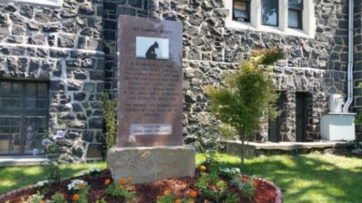 A monument to comfort women stands in the garden of Trinity Episcopal Church near Cliffside Park, New Jersey, on July 19, 2017. (Yonhap)
