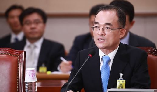 Prosecutor general nominee Moon Moo-il speaks during a parliamentary confirmation hearing at the National Assembly in Seoul on July 24, 2017. (Yonhap)