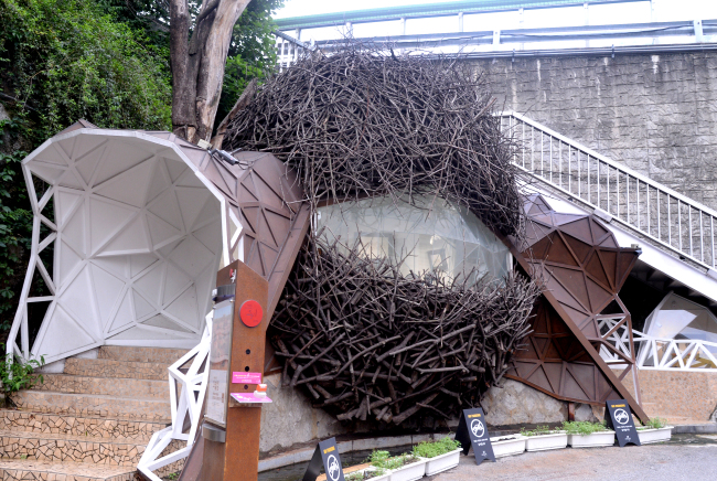 Street museum “Nest” is seen on 24th street in Pil-dong, Seoul, famous for its street art. (Park Hyun-koo/The Korea Herald)