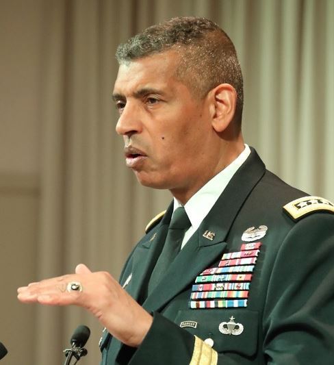 Gen. Vincent K. Brooks, who commands US Forces Korea, delivers a speech in Seoul in this file photo. (Yonhap)